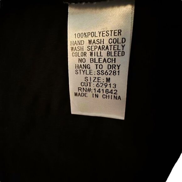 Eden in Love ~ Black Dolman Sleeve Blouse ~ Lightweight ~ size medium ~ NWT - Picture 10 of 10